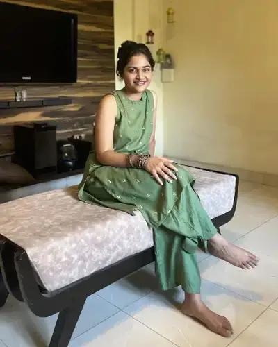 Manikaran Call Girls